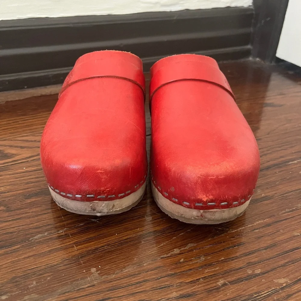 Swedish Hasbeens Red Husband Clogs - Picture 4 of 10